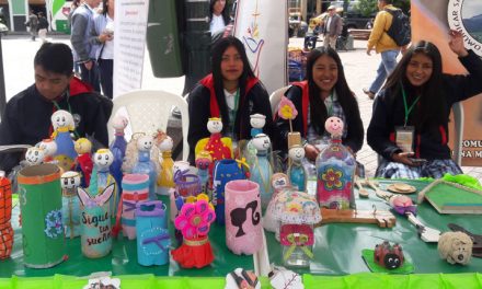 Feria Estudiantil de Aprovechamiento y Sensibilización Sobre el Manejo de Residuos Sólidos